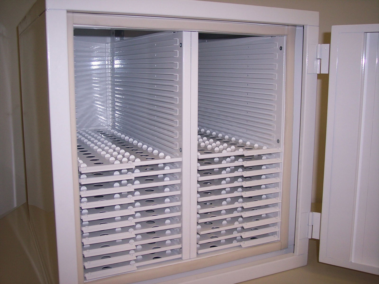 Microslide Cabinet